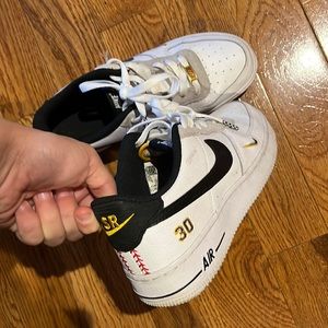 Barley worn nice with gold af1 logo